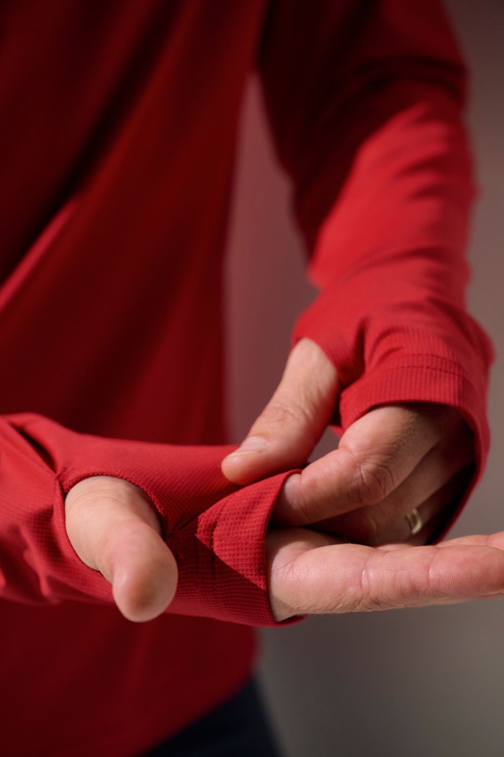 T-shirt zippé anti-UV - Boston rouge pour homme, avec des manches longues et protections pour éviter les UV.