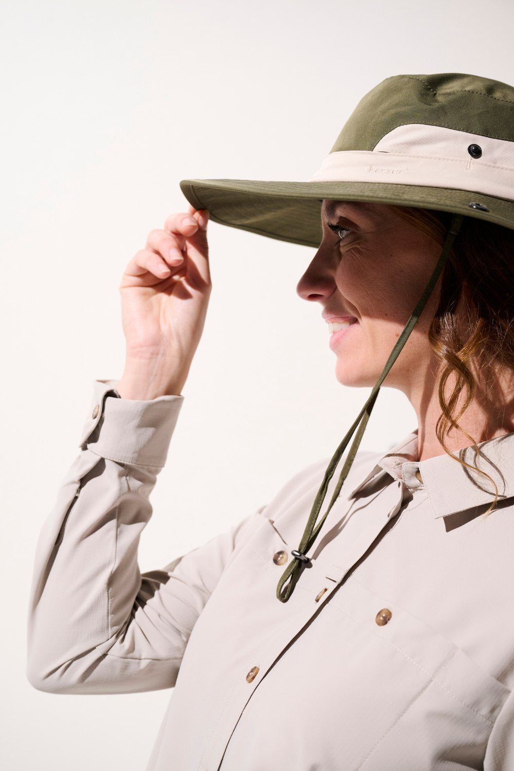 Chapeau anti-UV - Sequoia vert pour femme, léger et confortable, idéal pour randonnée et activités en plein air.