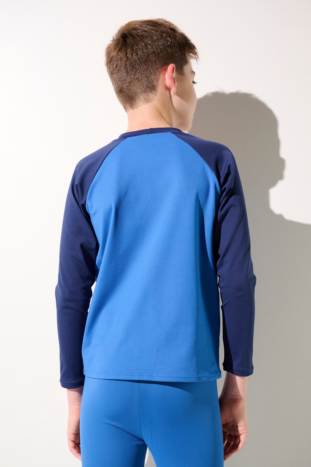 T-shirt de bain anti-UV - Fidji pour garçon, bleu, UPF 50+, idéal pour la plage et protections solaires.