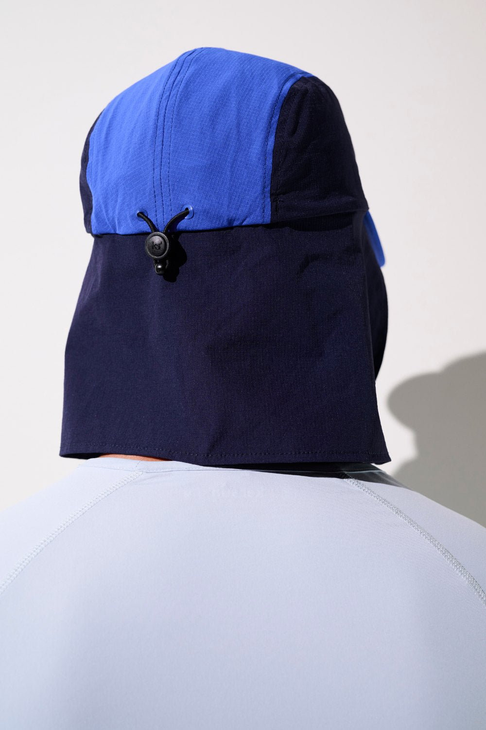 Casquette anti-UV - Sequoia bleue UPF 50+ pour homme, idéale pour une protection solaire lors d'activités extérieures.