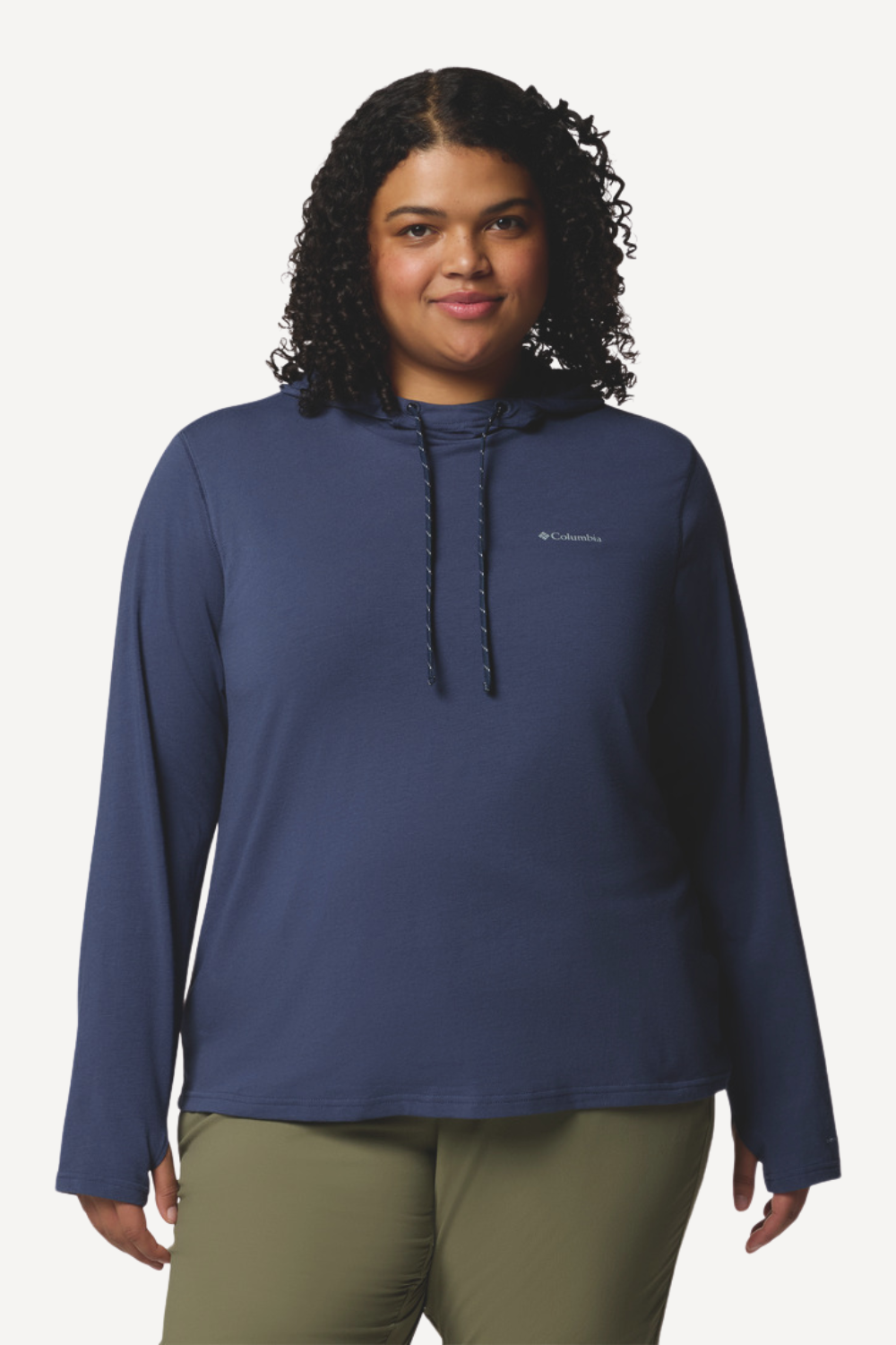 Sweat-shirt anti-UV bleu marine pour femme, UPF 50+ et coupe décontractée, parfait pour les journées ensoleillées.