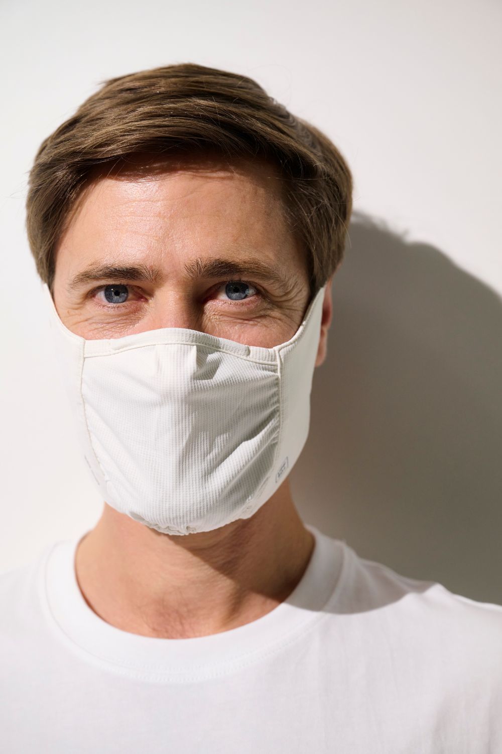 Masque anti-UV - Mojave pour homme, léger et respirant, offrant une protection solaire optimale.