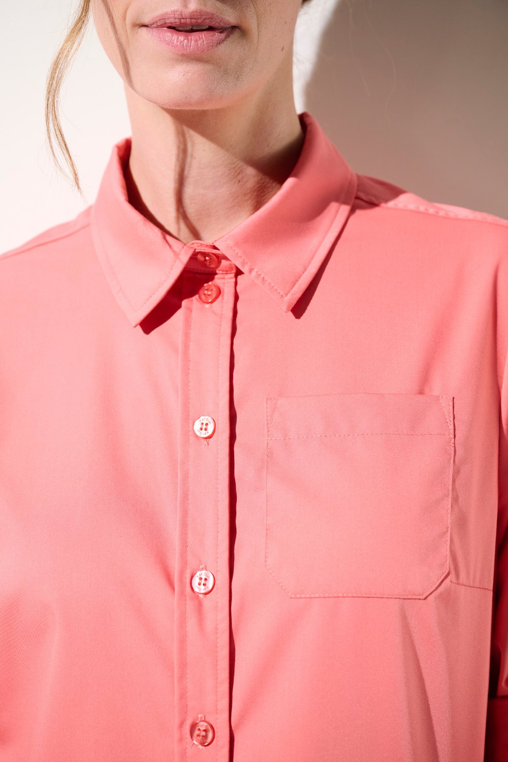 Chemise anti-UV - Antibes rose pour femme, manches longues, élégante et légère avec protection solaire UPF 50+.