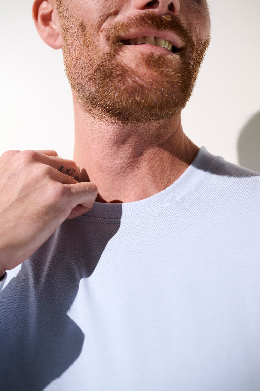 T-shirt anti-UV - Saint-Malo pour homme, léger et confortable, idéal pour les activités extérieures.