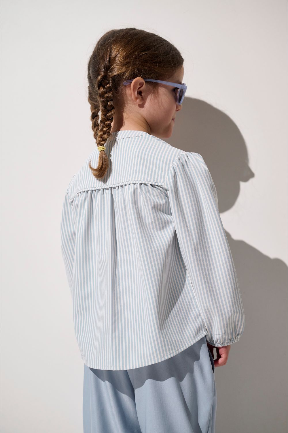 Blouse anti-UV - Sylt rayée pour enfant, légère et élégante, offrant protection solaire UPF 50+.