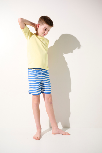 T-shirt de bain anti-UV - Fidji, jaune pour enfant, léger et UPF 50+, idéal pour les jeux aquatiques.