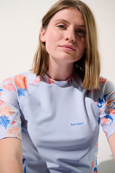 T-shirt de bain anti-UV - Moorea pour femme, léger et élégant, avec motif floral, certifié UPF 50+.