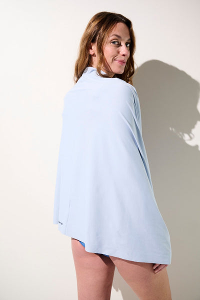 Sun wrap anti-UV - Capri bleu clair, léger, manches longues, pour femme, offrant protection solaire UPF 50+.