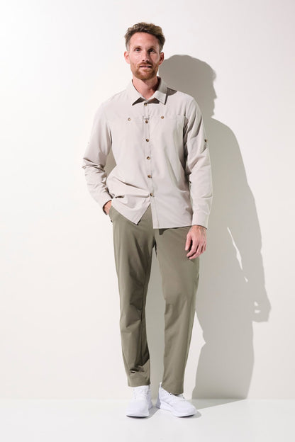 Chemise anti-UV - Sequoia beige pour homme, légère et confortable, idéale pour la randonnée et la protection solaire.