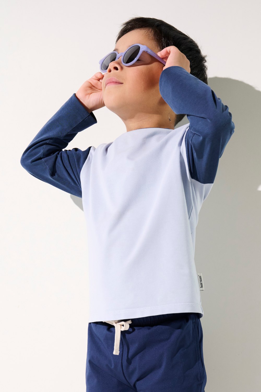 T-shirt anti-UV - Saint-Malo pour enfant, léger et respirant, UPF 50+, couleur bleu clair avec manches longues.