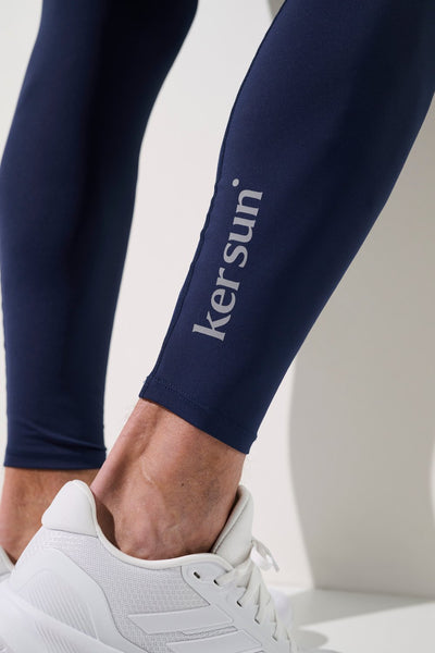 Jambières anti-UV Ventoux de Ker Sun, bleu marine, pour homme, offrant protection solaire UPF 50+ en courant.