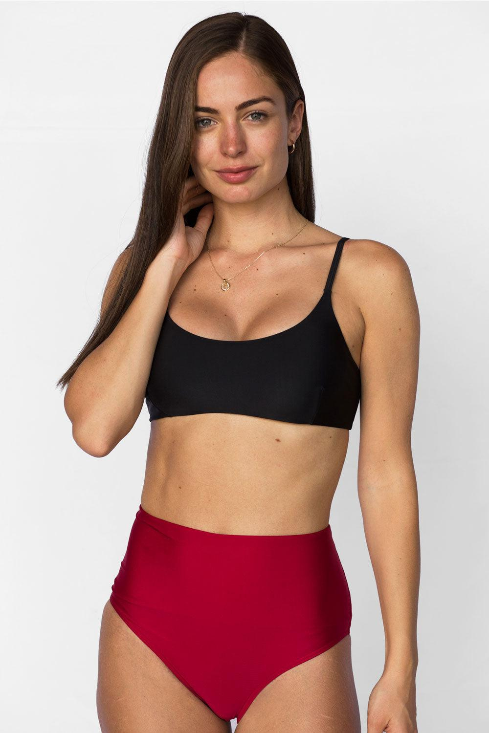 Bas de maillot de bain anti-UV rouge taille haute pour femme, UPF50+, idéal pour les sorties baignades.
