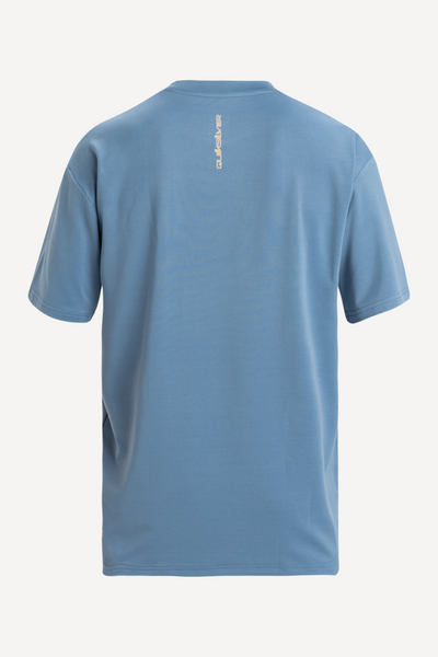 T-shirt anti-UV bleu pour homme, léger et respirant, offrant protection solaire UPF 50+.