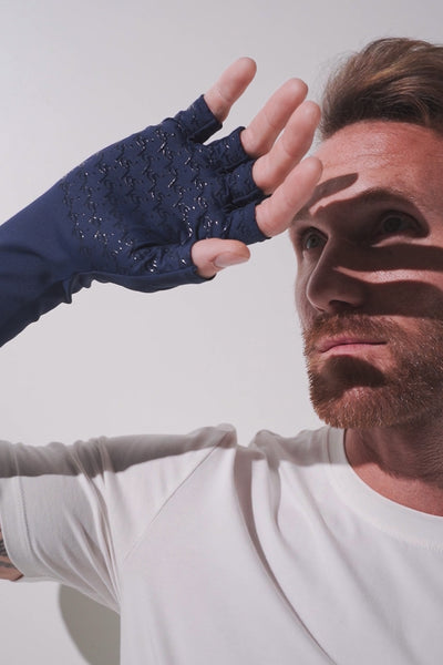 Mitaines à manches anti-UV - Mojave pour homme, bleu, offrant protection solaire UPF 50+ lors d'activités extérieures.