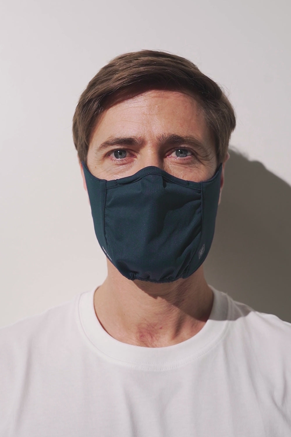 Masque anti-UV - Mojave pour homme, couleur bleu foncé, léger et confortable pour protection solaire UPF 50+.