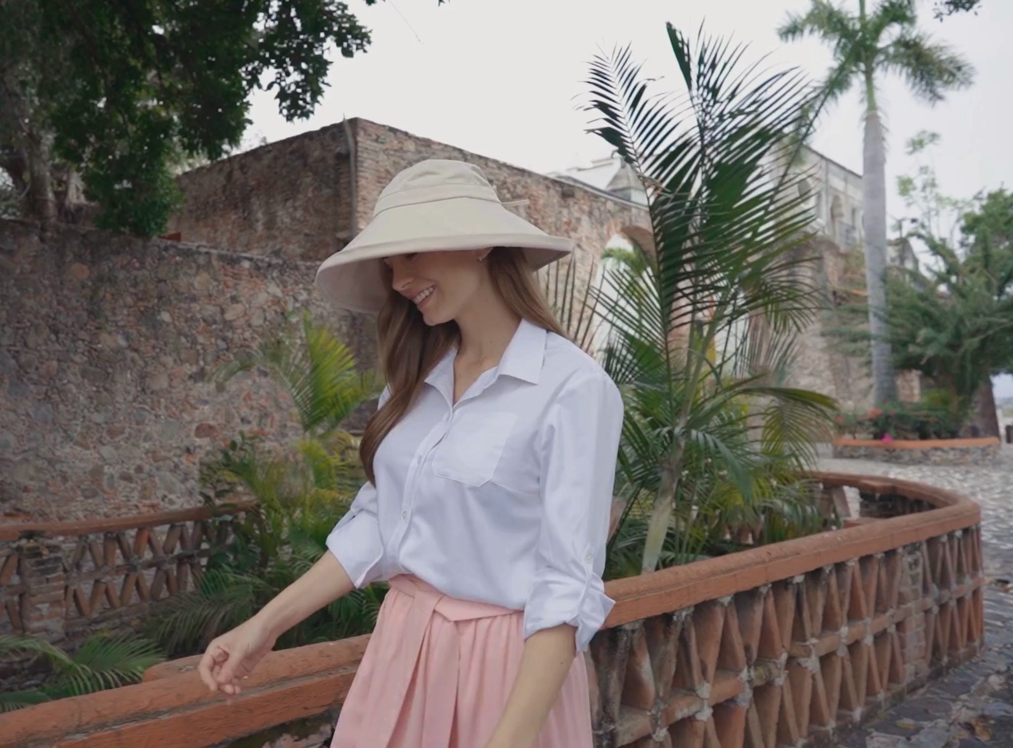 Load video: Ker Sun UPF 50+ Hats &amp; Clothing for Women and Men